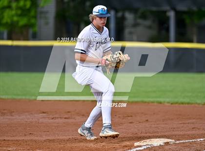 Thumbnail 2 in Connersville vs. Delta (IHSAA 3A Section 24 Round 1) photogallery.