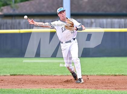 Thumbnail 2 in Connersville vs. Delta (IHSAA 3A Section 24 Round 1) photogallery.