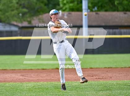 Thumbnail 2 in Connersville vs. Delta (IHSAA 3A Section 24 Round 1) photogallery.