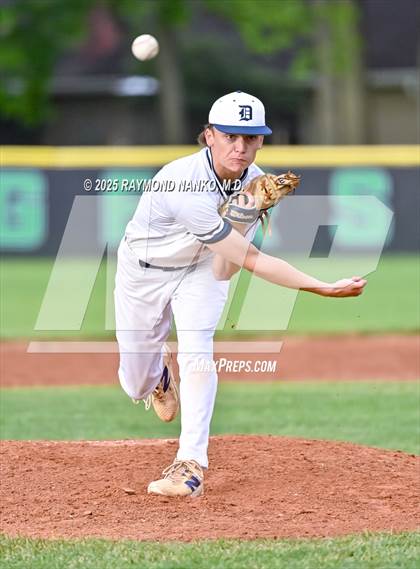 Thumbnail 2 in Connersville vs. Delta (IHSAA 3A Section 24 Round 1) photogallery.
