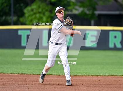Thumbnail 2 in Connersville vs. Delta (IHSAA 3A Section 24 Round 1) photogallery.