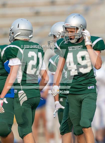 Thumbnail 2 in FR: Lincoln Southwest @ Lincoln East photogallery.