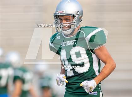 Thumbnail 3 in FR: Lincoln Southwest @ Lincoln East photogallery.