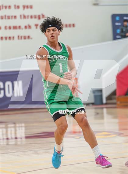 Thumbnail 3 in Montgomery vs. St. Mary's (Torrey Pines Holiday Classic) photogallery.