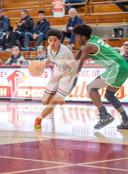 Thumbnail 3 in Montgomery vs. St. Mary's (Torrey Pines Holiday Classic) photogallery.