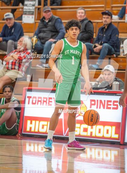 Thumbnail 2 in Montgomery vs. St. Mary's (Torrey Pines Holiday Classic) photogallery.