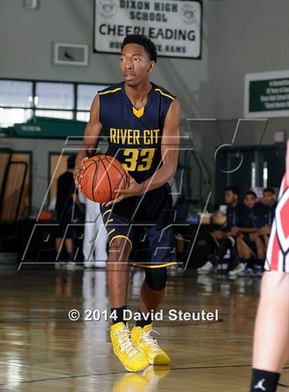 Thumbnail 1 in River City vs. Ripon (Ram Jam Winter Classic) photogallery.