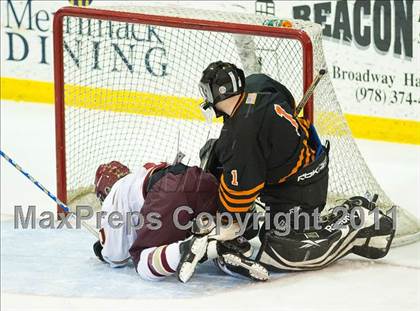 Thumbnail 3 in Woburn vs Boston College High (MIAA Super 8 Round Robin) photogallery.