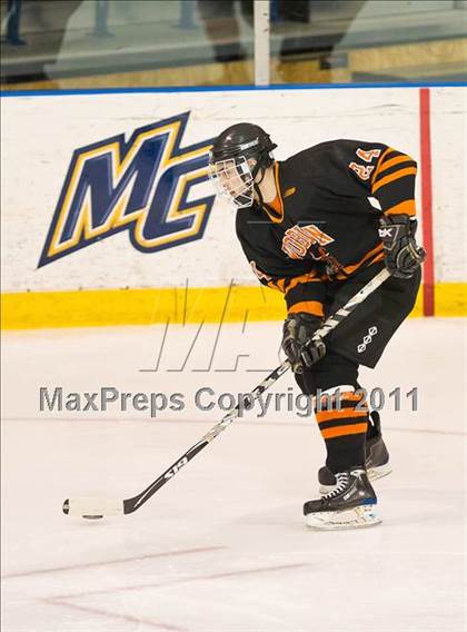 Thumbnail 2 in Woburn vs Boston College High (MIAA Super 8 Round Robin) photogallery.