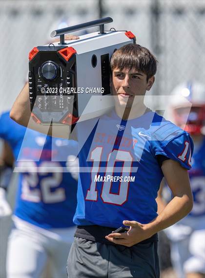 Thumbnail 3 in De Anza vs St. Vincent de Paul  photogallery.