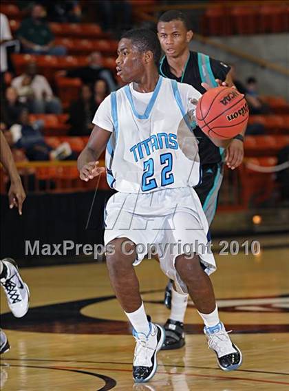 Thumbnail 2 in Sheldon vs. Burbank (CIF SJS D1 Playoffs) photogallery.