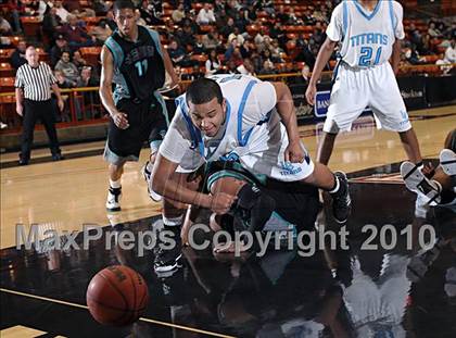 Thumbnail 3 in Sheldon vs. Burbank (CIF SJS D1 Playoffs) photogallery.