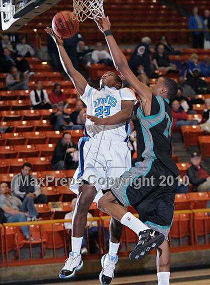 Thumbnail 3 in Sheldon vs. Burbank (CIF SJS D1 Playoffs) photogallery.