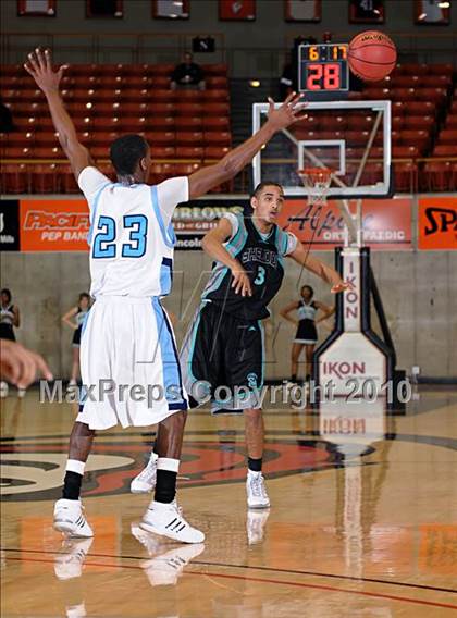 Thumbnail 2 in Sheldon vs. Burbank (CIF SJS D1 Playoffs) photogallery.