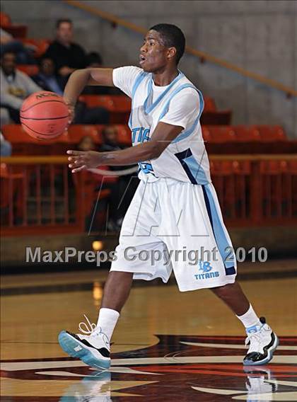 Thumbnail 1 in Sheldon vs. Burbank (CIF SJS D1 Playoffs) photogallery.