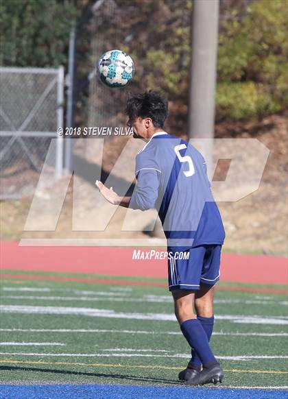 Thumbnail 3 in Point Loma vs. University City (San Diego Holiday Tournament) photogallery.
