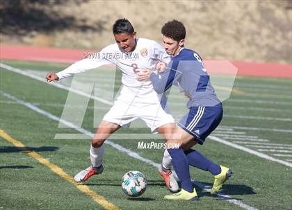 Thumbnail 1 in Point Loma vs. University City (San Diego Holiday Tournament) photogallery.