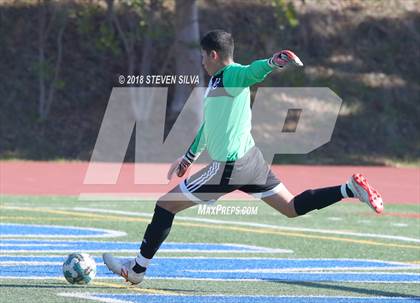 Thumbnail 2 in Point Loma vs. University City (San Diego Holiday Tournament) photogallery.