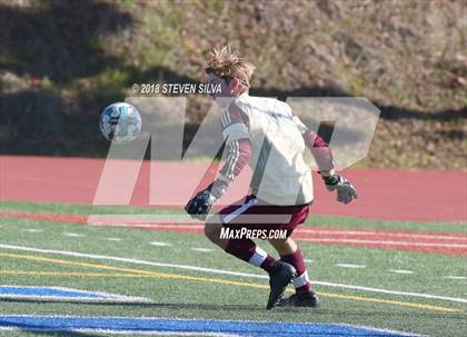 Thumbnail 3 in Point Loma vs. University City (San Diego Holiday Tournament) photogallery.