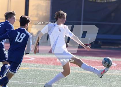 Thumbnail 1 in Point Loma vs. University City (San Diego Holiday Tournament) photogallery.