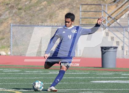 Thumbnail 2 in Point Loma vs. University City (San Diego Holiday Tournament) photogallery.