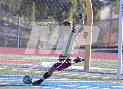 Thumbnail 2 in Point Loma vs. University City (San Diego Holiday Tournament) photogallery.