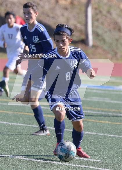 Thumbnail 1 in Point Loma vs. University City (San Diego Holiday Tournament) photogallery.