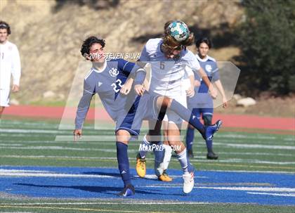 Thumbnail 1 in Point Loma vs. University City (San Diego Holiday Tournament) photogallery.