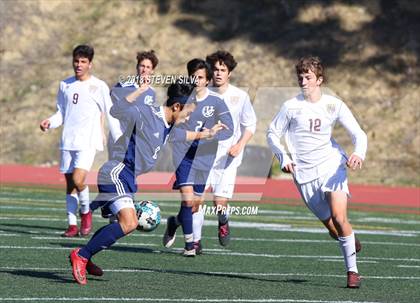 Thumbnail 1 in Point Loma vs. University City (San Diego Holiday Tournament) photogallery.