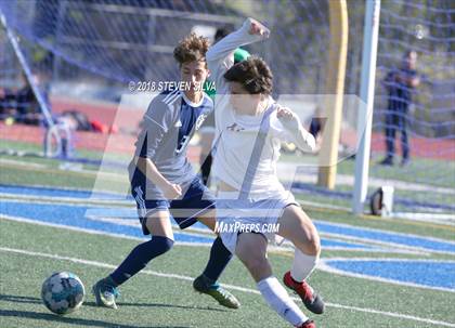 Thumbnail 2 in Point Loma vs. University City (San Diego Holiday Tournament) photogallery.