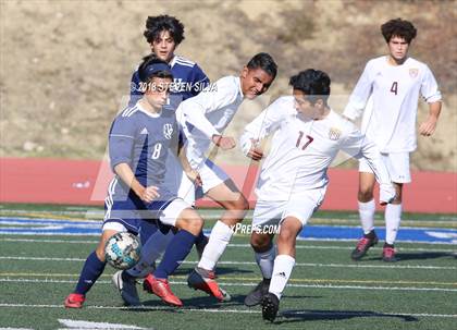 Thumbnail 3 in Point Loma vs. University City (San Diego Holiday Tournament) photogallery.