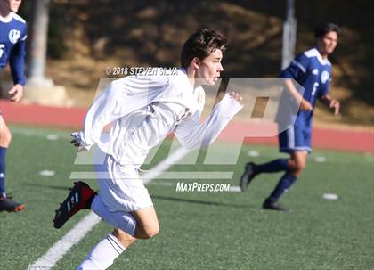 Thumbnail 2 in Point Loma vs. University City (San Diego Holiday Tournament) photogallery.