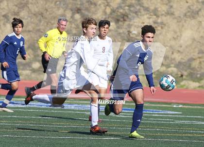 Thumbnail 2 in Point Loma vs. University City (San Diego Holiday Tournament) photogallery.