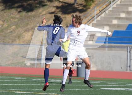 Thumbnail 1 in Point Loma vs. University City (San Diego Holiday Tournament) photogallery.