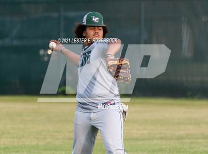 Thumbnail 2 in Cole @ Luling photogallery.