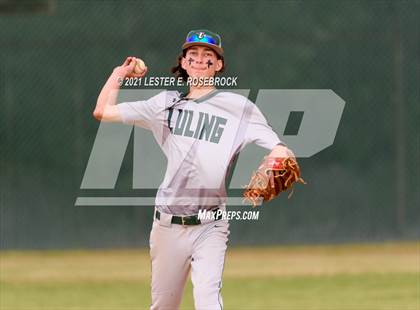 Thumbnail 3 in Cole @ Luling photogallery.