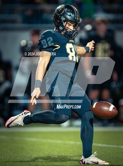 Thumbnail 1 in Jordan vs. Stratford (UIL Football 6A D2 Region III Area Playoff) photogallery.