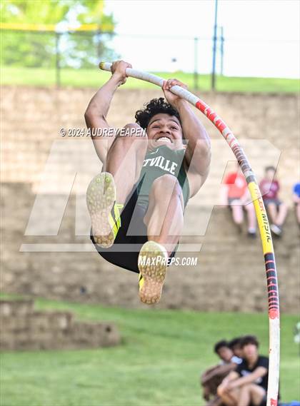 Thumbnail 3 in New Jersey Athletic Conference Meet (Pole Vault) photogallery.