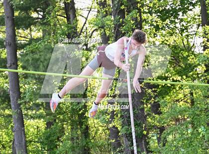 Thumbnail 3 in New Jersey Athletic Conference Meet (Pole Vault) photogallery.