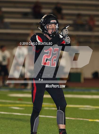 Thumbnail 2 in Damien vs. Glendora  photogallery.