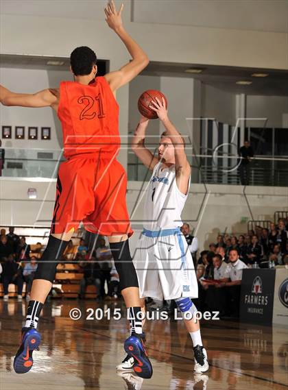 Thumbnail 1 in Beverly Hills vs. Corona del Mar (CIF SS D3A Final) photogallery.
