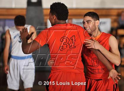 Thumbnail 3 in Beverly Hills vs. Corona del Mar (CIF SS D3A Final) photogallery.