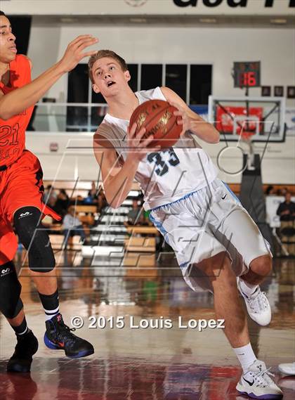 Thumbnail 3 in Beverly Hills vs. Corona del Mar (CIF SS D3A Final) photogallery.