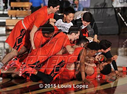 Thumbnail 2 in Beverly Hills vs. Corona del Mar (CIF SS D3A Final) photogallery.
