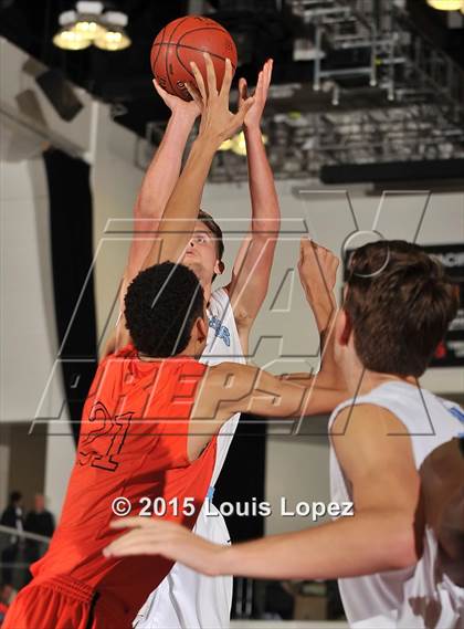 Thumbnail 3 in Beverly Hills vs. Corona del Mar (CIF SS D3A Final) photogallery.