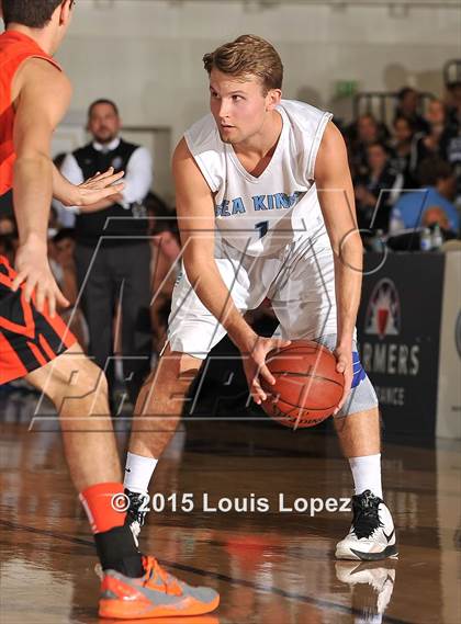 Thumbnail 1 in Beverly Hills vs. Corona del Mar (CIF SS D3A Final) photogallery.