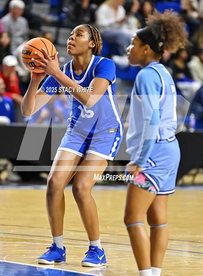 Thumbnail 1 in Crestwood Prep (North York, Ontario) @ IMG Academy photogallery.