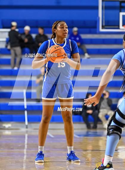 Thumbnail 1 in Crestwood Prep (North York, Ontario) @ IMG Academy photogallery.