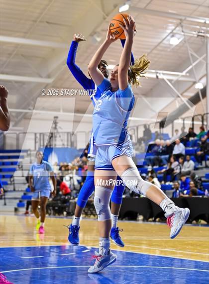 Thumbnail 3 in Crestwood Prep (North York, Ontario) @ IMG Academy photogallery.