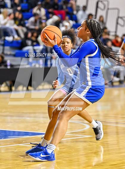 Thumbnail 1 in Crestwood Prep (North York, Ontario) @ IMG Academy photogallery.